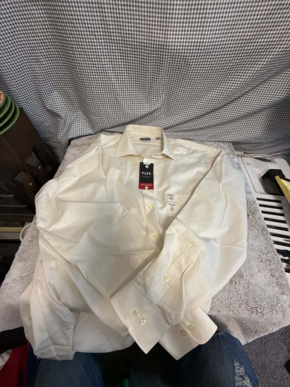 Van Heusen Flex Tall Fit Wrinkle Free Dress Shirt, Ivory, 17 1/2/38 XL